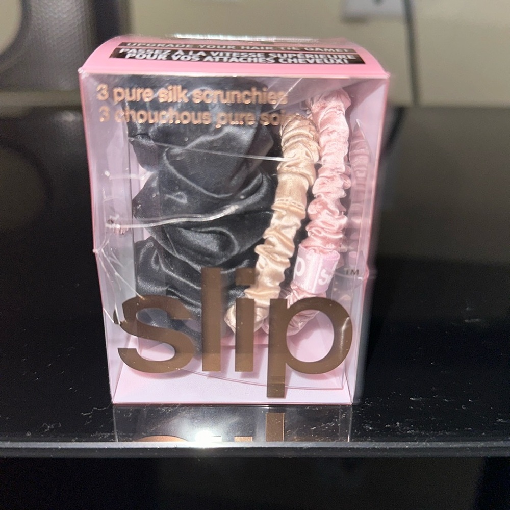 Slip scrunchies